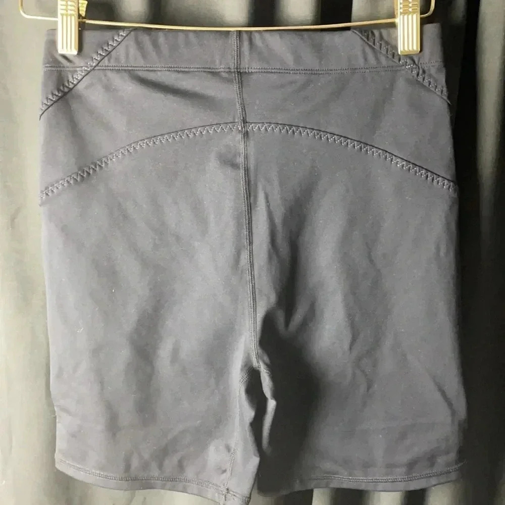 Fabletics High Waisted Statement‎ Motion 365 Shor… - image 4